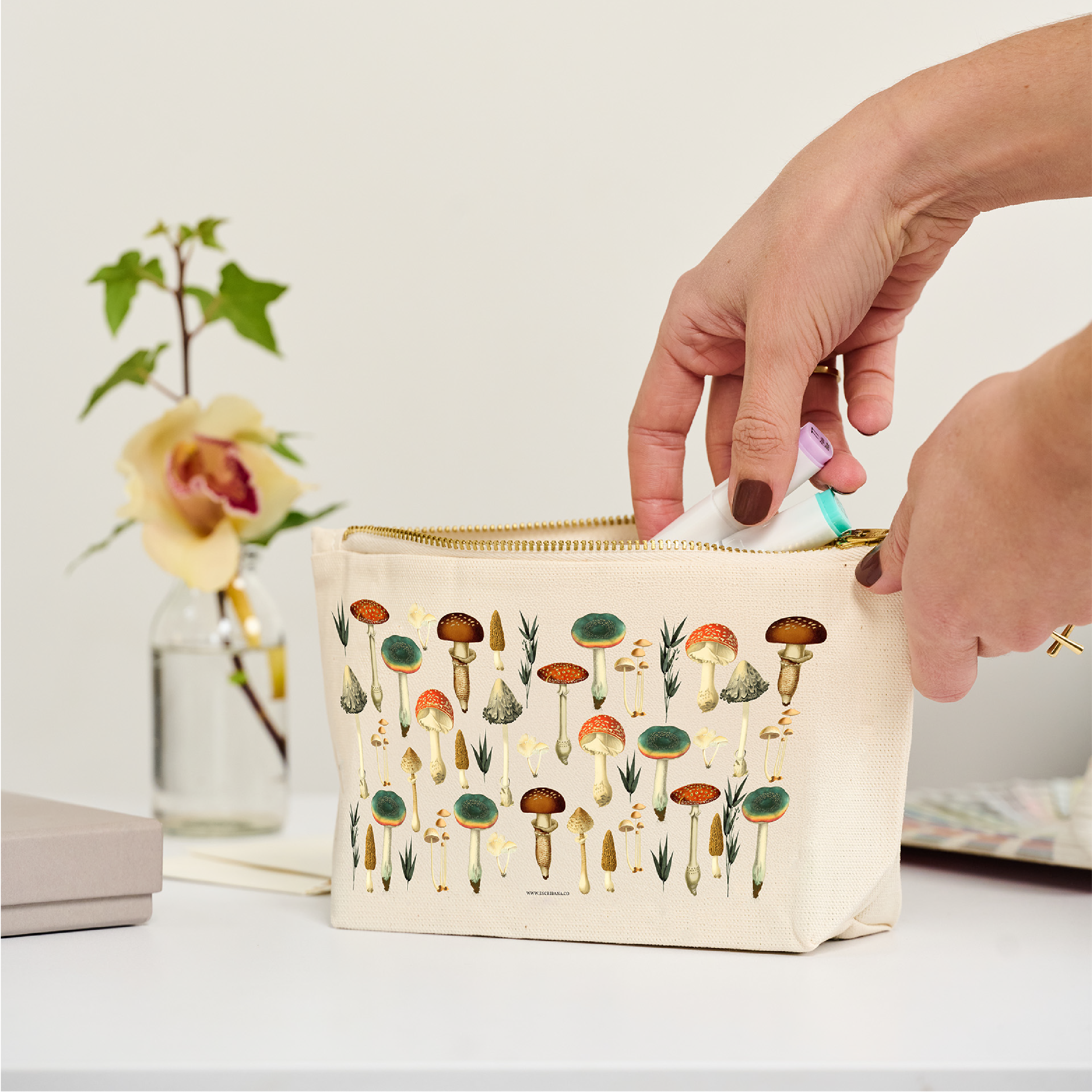 Cartuchera de Lona con Diseño Mush