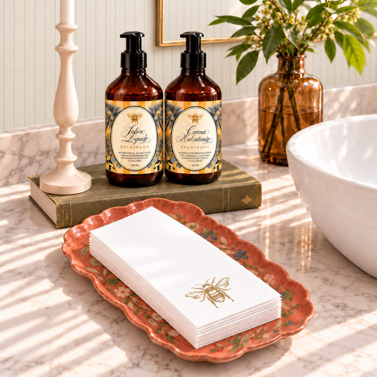 Set Invitados Bee · Toallas, Jabón y Crema