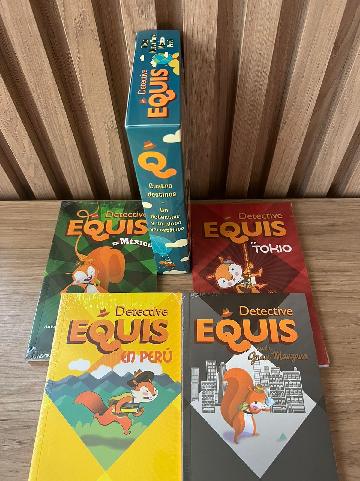 Libros Detective Equis, por Antonia Sanint